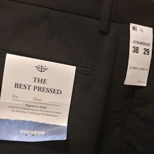 NWT Dockers Men Black Khaki Casual Pants 38W